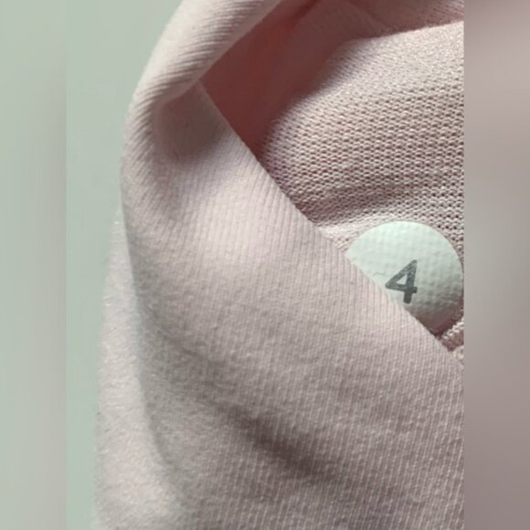 Lululemon Energy Bra Pretty Pink - Picture 3 of 4